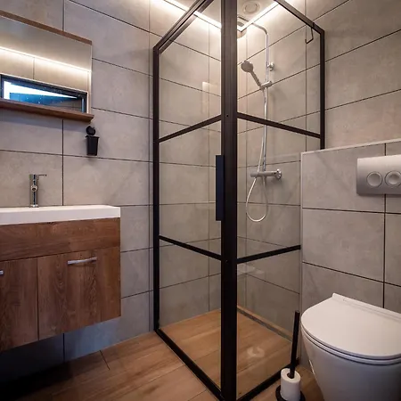 With Lift Right Next To The House Tatil Evi Winterberg